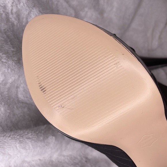 Steve Madden retro striped and pleated tuxedo peep-toe pumps, size 9 - Picture 12 of 12